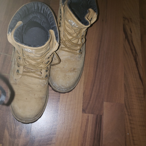 Dezigner shoes - Picture 8 of 16